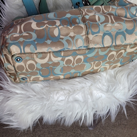 Coach purse - Picture 11 of 16